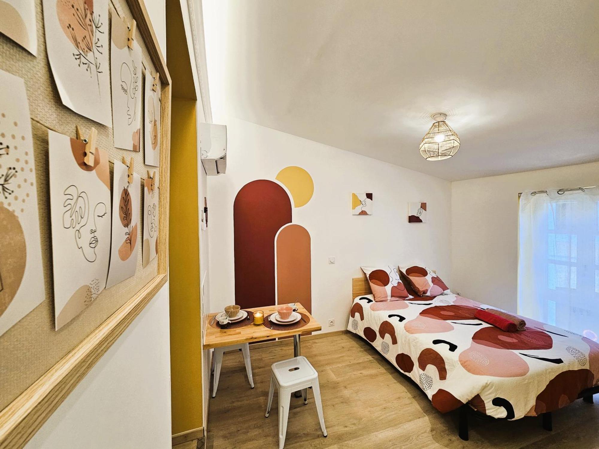 Tout Confort ! Centre-Ville, Climatisation, Parking, Wifi, Calme, Tv Carcassonne Luaran gambar
